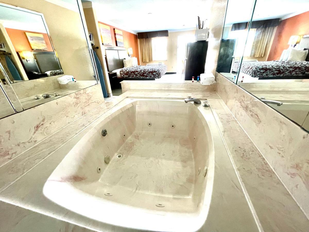 Luxury Inn Liberty ภายนอก รูปภาพ